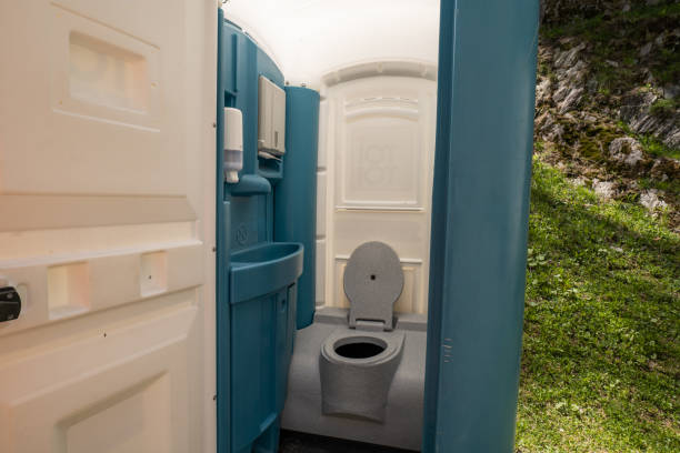 Porta potty delivery and setup in Polson, MT